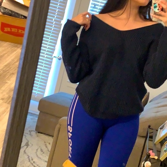 🔥Off the Shoulder sweater with crosses on the back In Navy Blue - Picture 1 of 5
